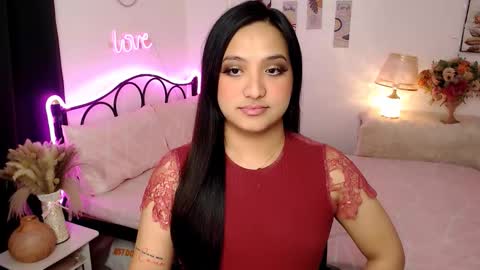 Queen Cyrine online show from November 18, 9:03 am