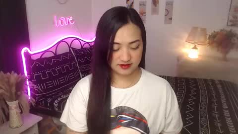 Queen Cyrine online show from December 22, 11:29 am