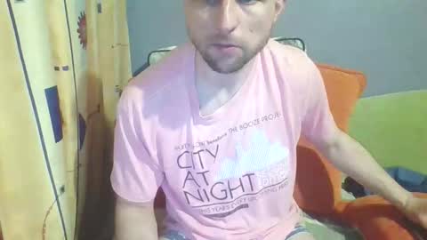 Snapshot of slaveboy32bi chatting on April 6, 8:43 pm slave boy perwers bdsmFEMDOM online show from April 6, 8:43 pm
