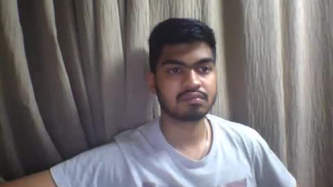 Snapshot of slavesj18 chatting on February 26, 6:11 pm Add me on hangout sjcool1998 online show from February 26, 6:11 pm