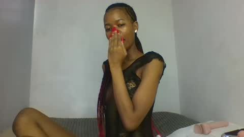 Snapshot of slaybby chatting on November 10, 6:12 am Slaybby online show from November 10, 6:12 am