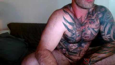 Snapshot of slayerdime85 chatting on July 10, 1:32 am slayerdime85 online show from July 10, 1:32 am