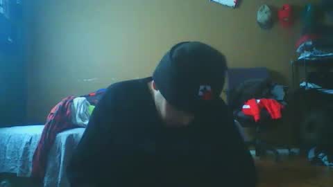 Sleazyycarlitx online show from April 7, 12:33 am