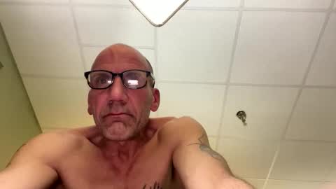 sleddog777 online show from February 4, 9:09 pm