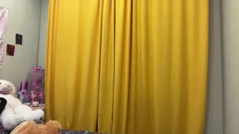 Snapshot of sleepykriss chatting on June 5, 4:13 pm Kriss online show from June 5, 4:13 pm