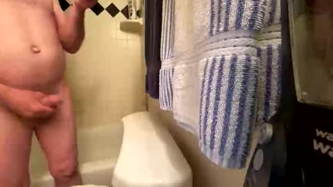 Snapshot of slickstick308242 chatting on November 14, 12:20 am slickstick308242 online show from November 14, 12:20 am