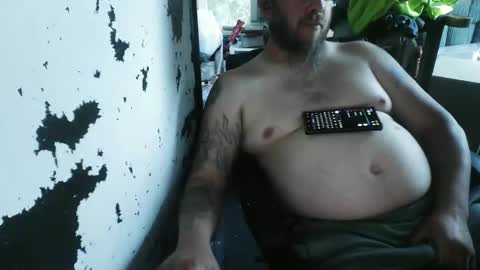 Snapshot of slickwill2391 chatting on April 23, 11:29 pm slickwill2391 online show from April 23, 11:29 pm