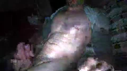 slideitin96 online show from December 4, 6:12 am