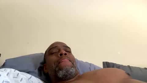 Snapshot of slim975 chatting on October 5, 7:56 pm slim975 online show from October 5, 7:56 pm