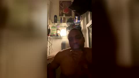 Snapshot of slim975 chatting on December 15, 8:18 am slim975 online show from December 15, 8:18 am