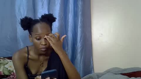 Alicia online show from November 4, 6:40 pm