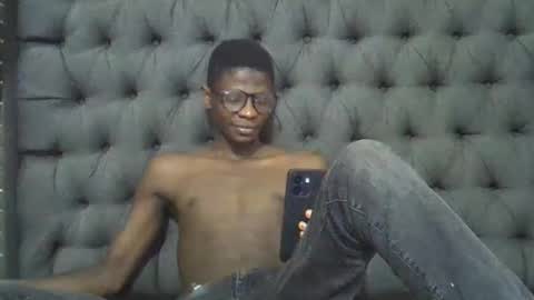Snapshot of slim_long01 chatting on May 11, 6:08 am slim long01 online show from May 11, 6:08 am