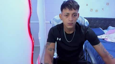 slim_master12 online show from December 12, 7:08 am