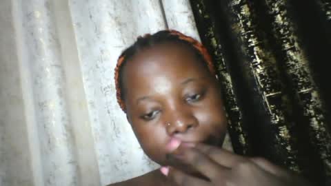 slim_petite_ebony online show from June 17, 7:15 pm