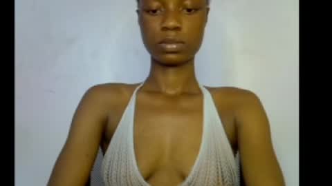 Snapshot of slim_petitqueen chatting on June 1, 7:10 am Alice online show from June 1, 7:10 am