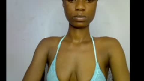 Snapshot of slim_petitqueen chatting on June 1, 7:15 pm Alice online show from June 1, 7:15 pm