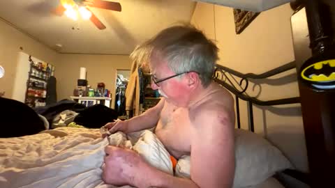 slimjim061560 online show from February 16, 5:03 am