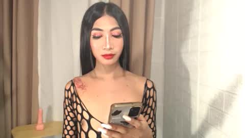 slimprettyjoira online show from May 25, 11:49 am