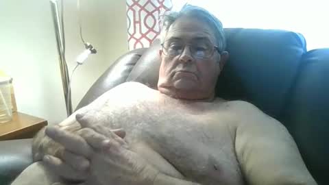 slippery_duck online show from December 14, 5:18 pm