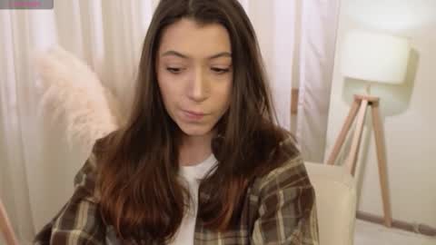 Emilia online show from November 28, 12:08 pm