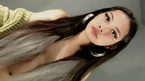 slut4attention online show from April 14, 6:52 am