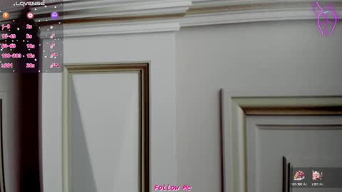 Paola  online show from January 14, 7:00 pm