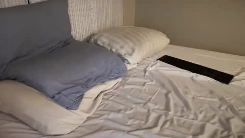 slut online show from January 9, 12:35 am