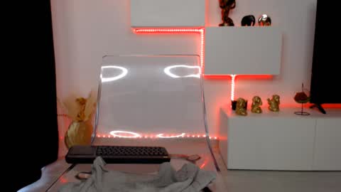 Ariana online show from February 18, 1:55 pm