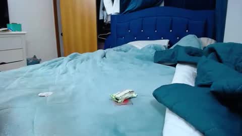 Snapshot of slutdirty1xxx chatting on September 11, 6:13 am Slutdirtyxxx online show from September 11, 6:13 am