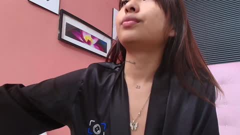 Snapshot of slutlittlecamila chatting on December 12, 11:47 pm CAMILA  online show from December 12, 11:47 pm