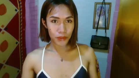 Snapshot of slutqueen_raz chatting on November 10, 11:48 pm Raz online show from November 10, 11:48 pm