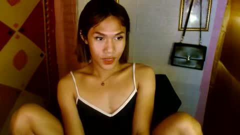 Snapshot of slutqueen_raz chatting on November 14, 2:10 am Raz online show from November 14, 2:10 am