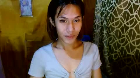 Snapshot of slutqueen_raz chatting on November 20, 12:00 am Raz online show from November 20, 12:00 am