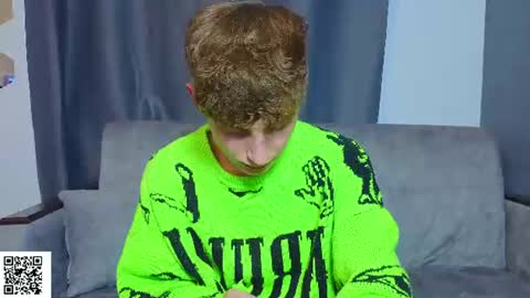 Snapshot of sluttsavage chatting on June 14, 2:52 pm sluttsavage online show from June 14, 2:52 pm
