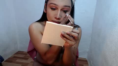  Lovie  online show from September 19, 5:13 pm