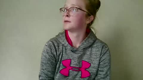 Snapshot of slutty_redhead3 chatting on September 21, 4:30 pm Slutty redhead3 online show from September 21, 4:30 pm