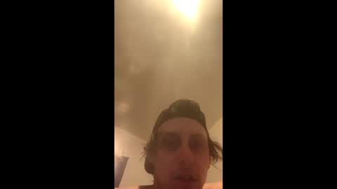 Snapshot of sluttybaddboyy chatting on October 5, 3:38 am sluttybaddboyy online show from October 5, 3:38 am