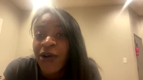 sluttyduchess1 online show from May 20, 12:28 am