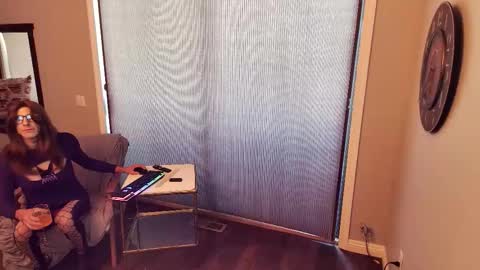 Snapshot of sluttykelsey chatting on May 19, 1:22 am Your fav slut online show from May 19, 1:22 am