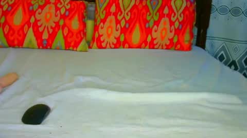 Sexyslutt online show from May 1, 11:26 am