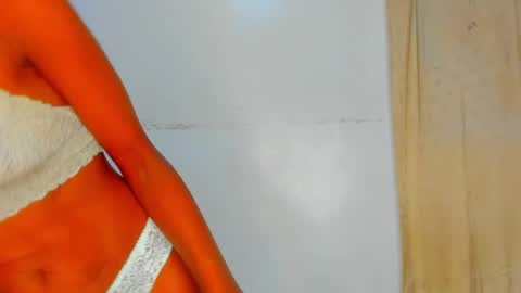 Sexyslutt online show from May 17, 12:01 pm