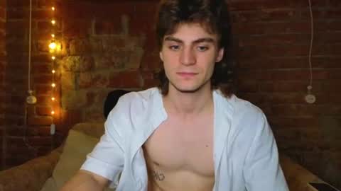 Snapshot of sly_gus chatting on July 27, 4:14 pm Gus online show from July 27, 4:14 pm