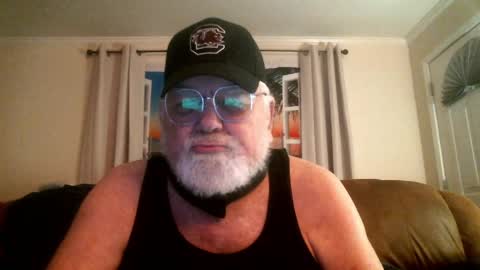 Sly online show from April 4, 7:28 am