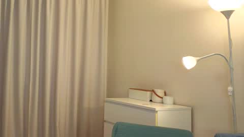 Lily online show from October 23, 1:43 pm