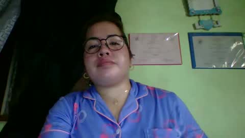 Lovewella online show from March 31, 3:52 am