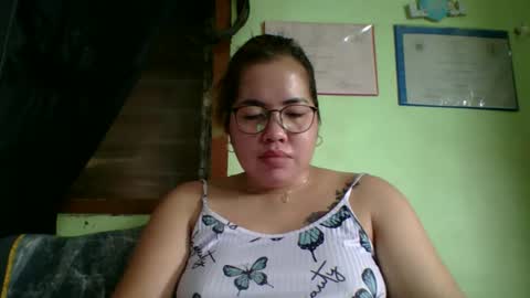 Lovewella online show from April 22, 3:09 am