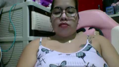 Lovewella online show from April 24, 2:41 pm