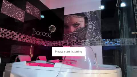 Small Hot19 online show from October 23, 10:47 am