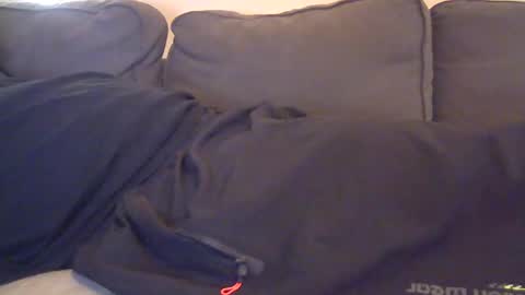 smallandshy1980 online show from January 14, 9:26 am