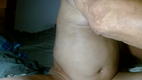 Snapshot of smallmalelass chatting on January 5, 11:15 am smallmalelass online show from January 5, 11:15 am